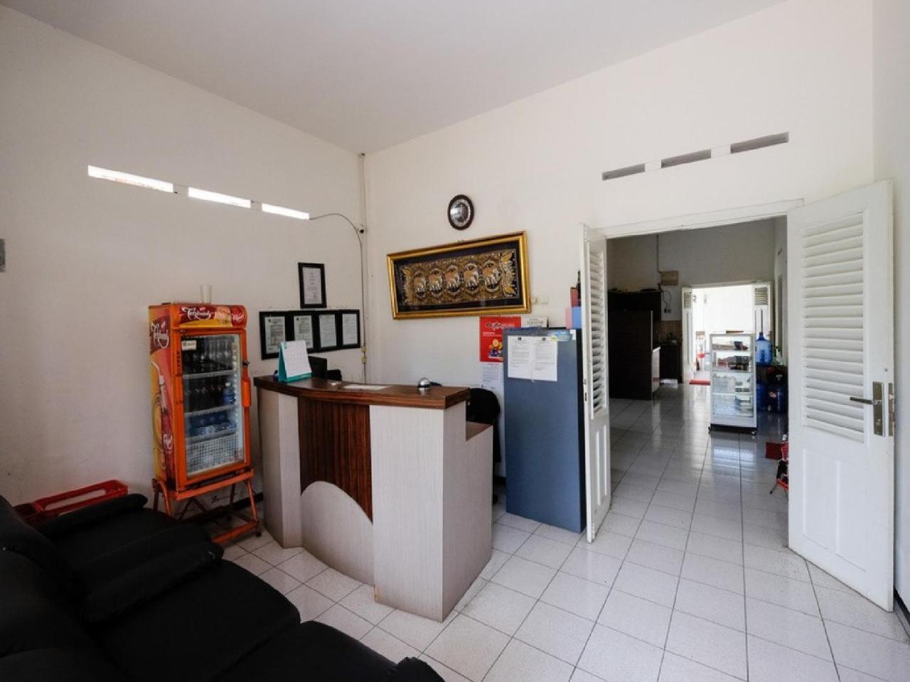 Reddoorz Near Moro Mall Пурвокерто Экстерьер фото